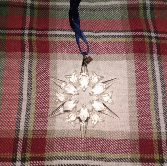 2007 Swarovski Crystal Snowflake Christmas Ornament